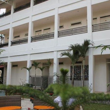 Grand Kalpataru Syariah Hotel Malang Exterior photo